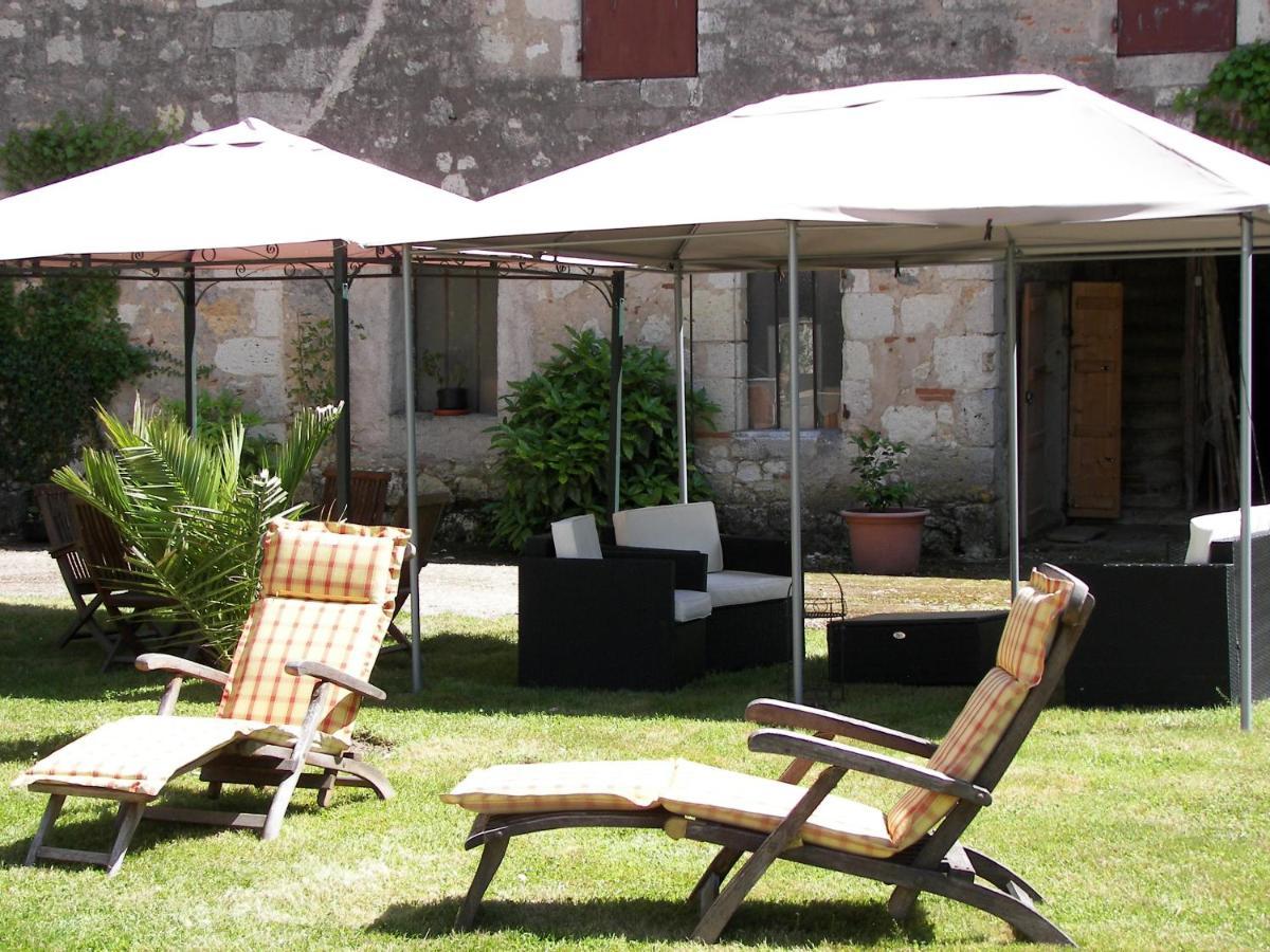 Saint-Jean-de-ThuracDomaine Du Noble住宿加早餐旅馆 外观 照片