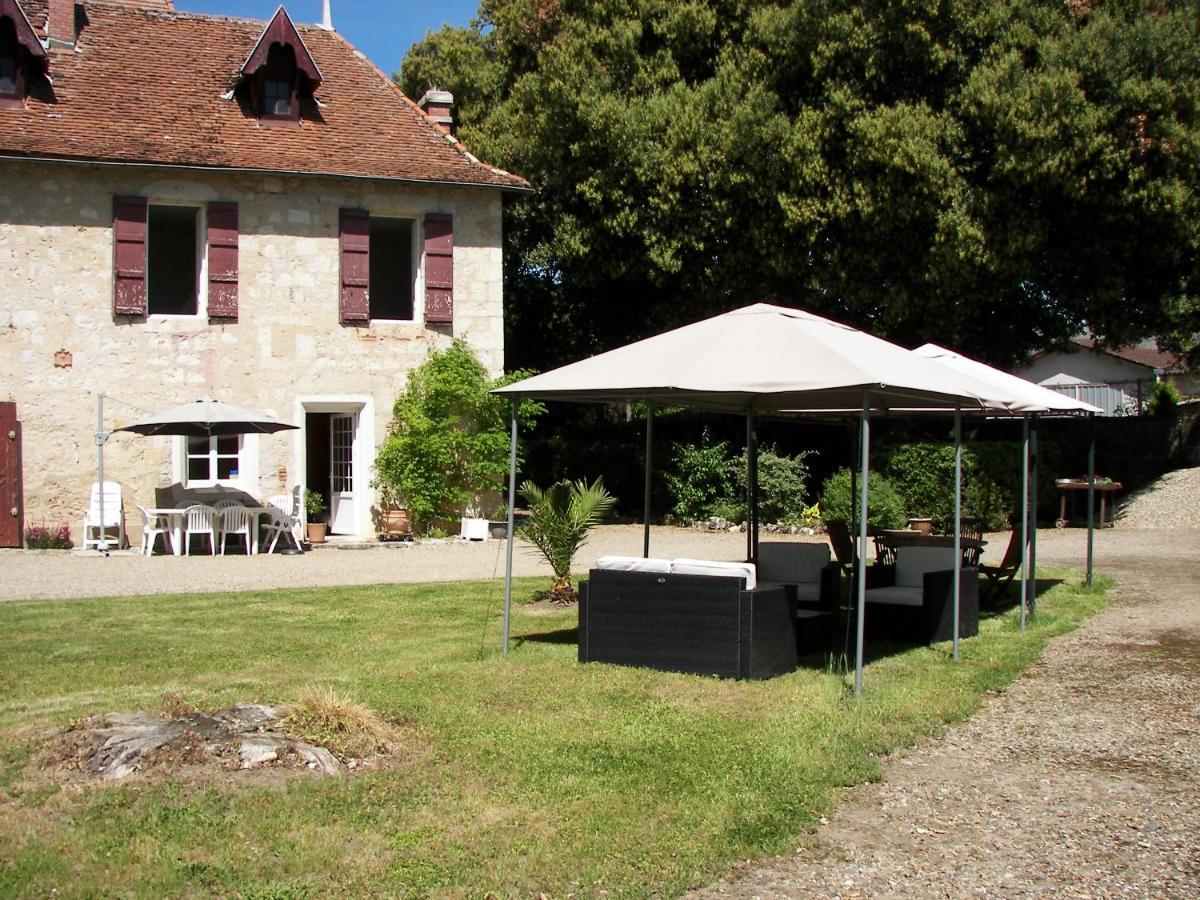 Saint-Jean-de-ThuracDomaine Du Noble住宿加早餐旅馆 外观 照片