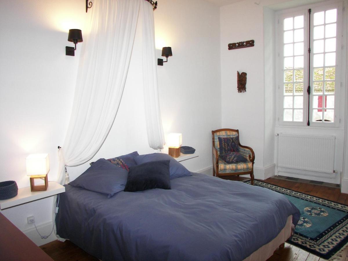 Saint-Jean-de-ThuracDomaine Du Noble住宿加早餐旅馆 外观 照片